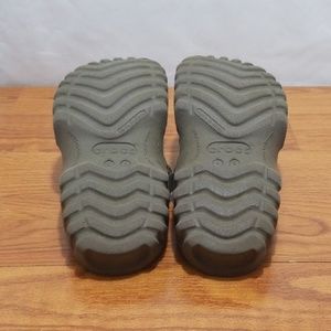 camo crocs with velcro strap